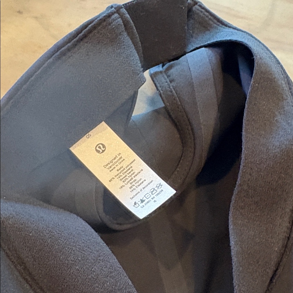 Lululemon Black Athletic Cap - Picture 5 of 5